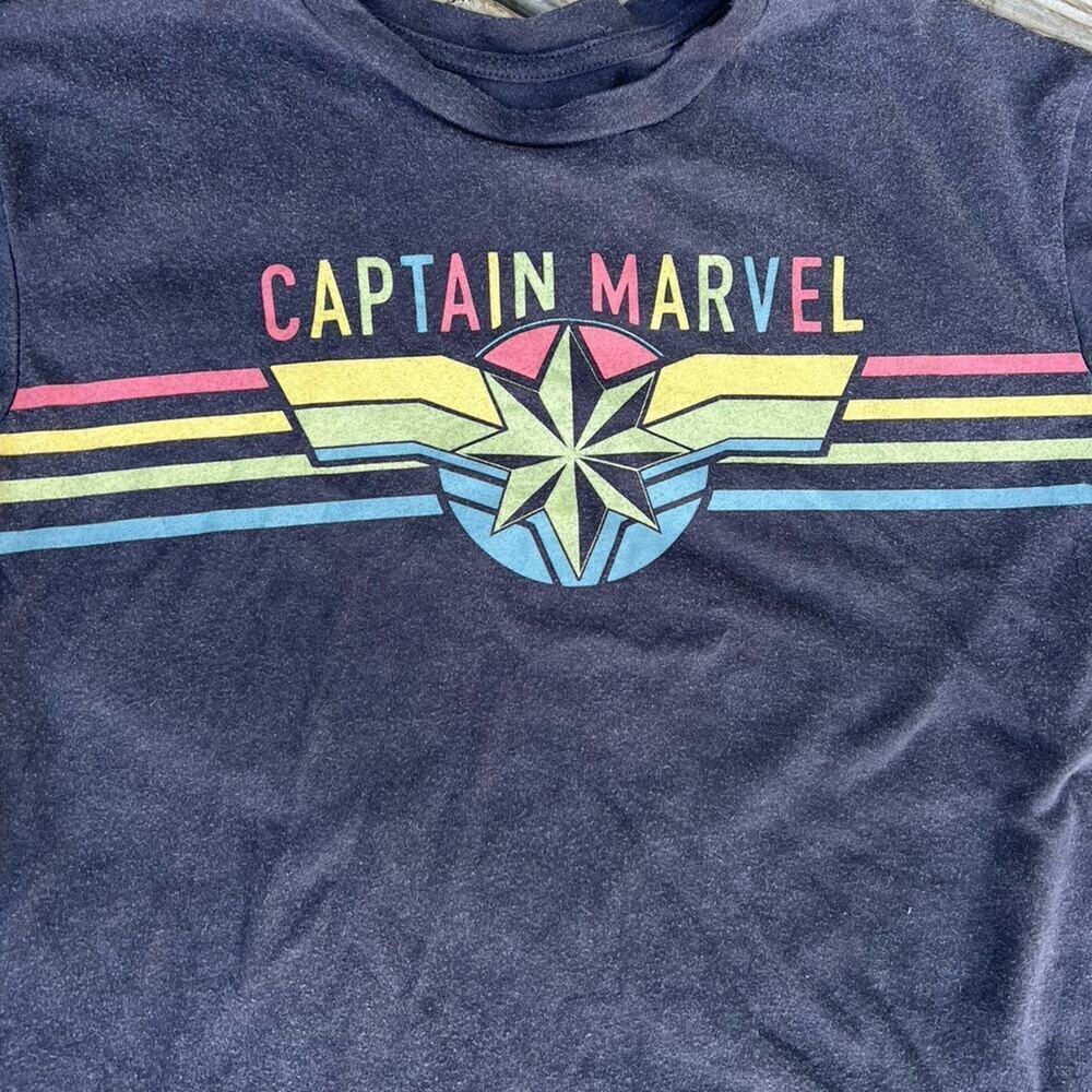 Marvel -Captain Marvel, short sleeve, crewneck, gray women’s S, T-shirt